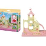 زمین بازی مدرسه به همراه عروسک خرگوش Sylvanian Families, image