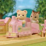 قطار بازی به همراه عروسک خرس Sylvanian Families, image 3
