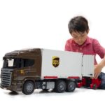کامیون حمل بار Scania به همراه لیفت تراک‬‎ برودر Bruder, image 7