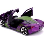 ماشین فلزی 2009 Chevy Corvette Stingray و فیگور فلزی جوکر با مقیاس 1:24, image 6