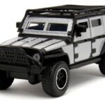 پک 2 تایی ماشین های فلزی Fast & Furious مدلDoms’s Dodge Charger وTej's Jeep Wrangler با مقیاس 1:32, image 4