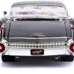 ماشین فلزی کادیلاک مدل 1959 Cadillac Coupe Deville و فیگور فلزی CatWoman با مقیاس 1:24, image 4