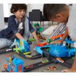 کارواش ماشین‌های Hot Wheels مدل فرار از تمساح, image 9