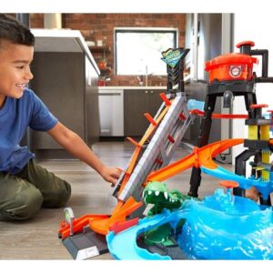 کارواش ماشین‌های Hot Wheels مدل فرار از تمساح