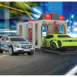 ست فرار از پایگاه همراه با ماشین پلیس, image 2