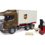 کامیون حمل بار UPS اسکانیا مدل Super 560R به همراه لیفتراک برودر Bruder, image