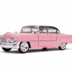 ماشین کادیلاک 1955 مدل Fleetwood و فیگور فلزی الویس پریسلی با مقیاس 1:24, image 3