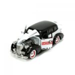 ماشین فلزی 1939 Chevy Master Deluxe و فیگور فلزی آقای مونوپولی با مقیاس 1:24, image 3