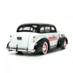 ماشین فلزی 1939 Chevy Master Deluxe و فیگور فلزی آقای مونوپولی با مقیاس 1:24, image 9