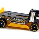 کامیون حمل کننده ماشین Hot Wheels مدل Transporter 40 به همراه 1 ماشین, image 2