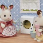 ست ماشین لباس شویی و جارو برقی عروسک های Sylvanian Families, image 3